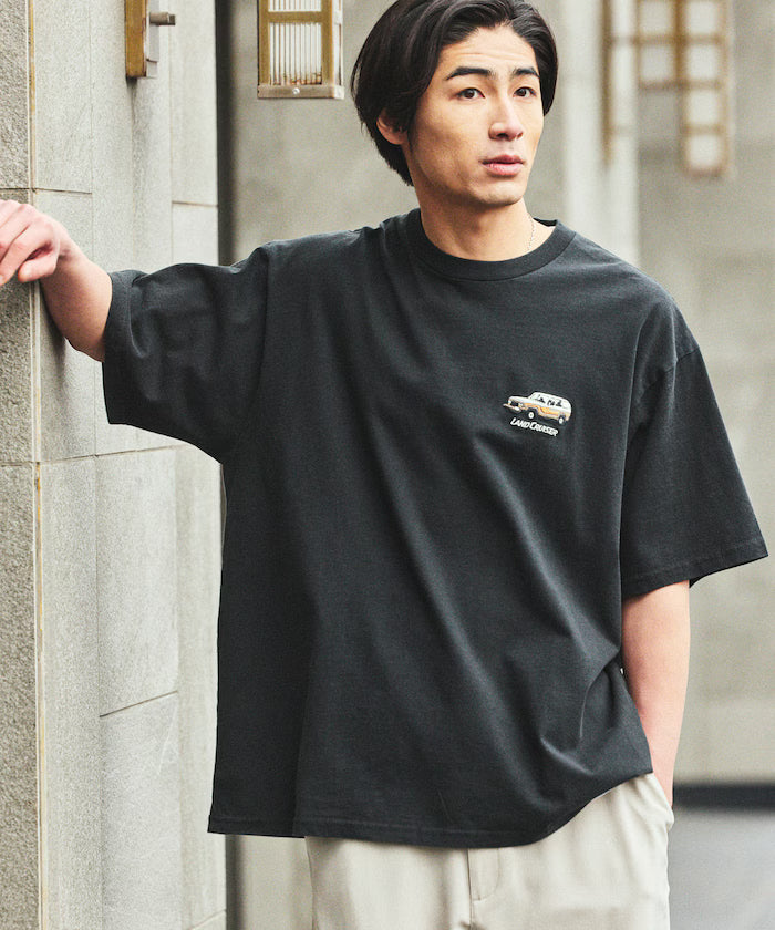 Relaxed Fit Land Cruiser 60 Back Print Short Sleeve Crew Neck T-Shirt