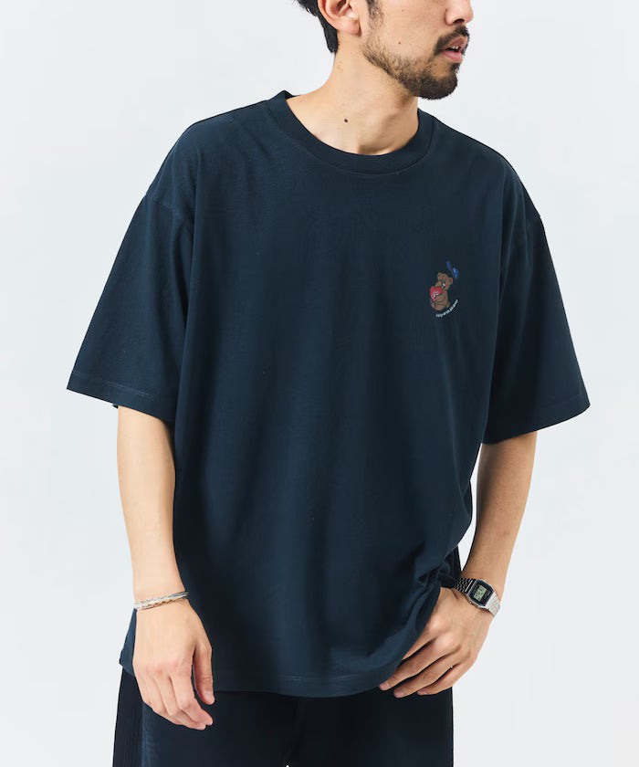 [Sales start on May 22, 12:00] kaoyorinakami × FREAK'S STORE/ Kaoyorinakami exclusive Swary Punch Bear Tee