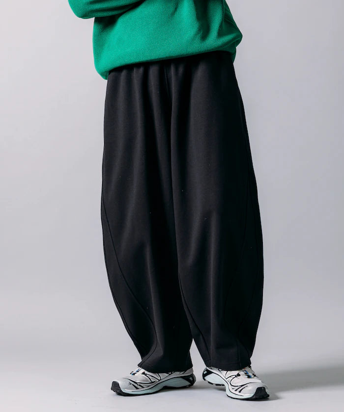 Wide Silhouette Bonding Barrel Leg Sweatpants 【Limited Edition】