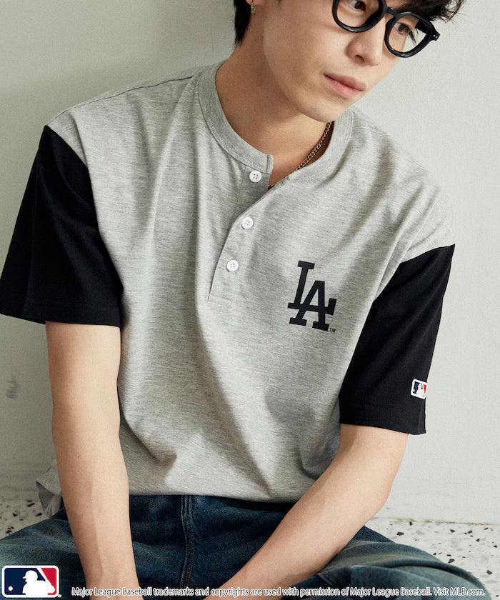 Limited Edition Custom MLB Logo Print Henley Neck Oversized T-Shirt - Gray