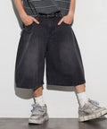 Wide Silhouette Vintage Processed Cropped Curve Denim Shorts - Black
