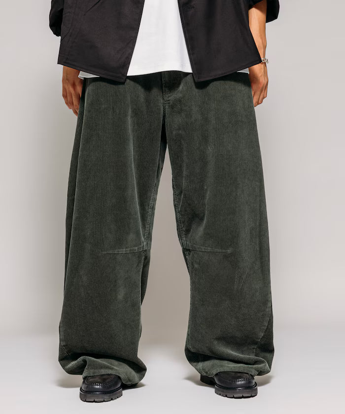 Wide Silhouette One Wash Curve Corduroy Pants