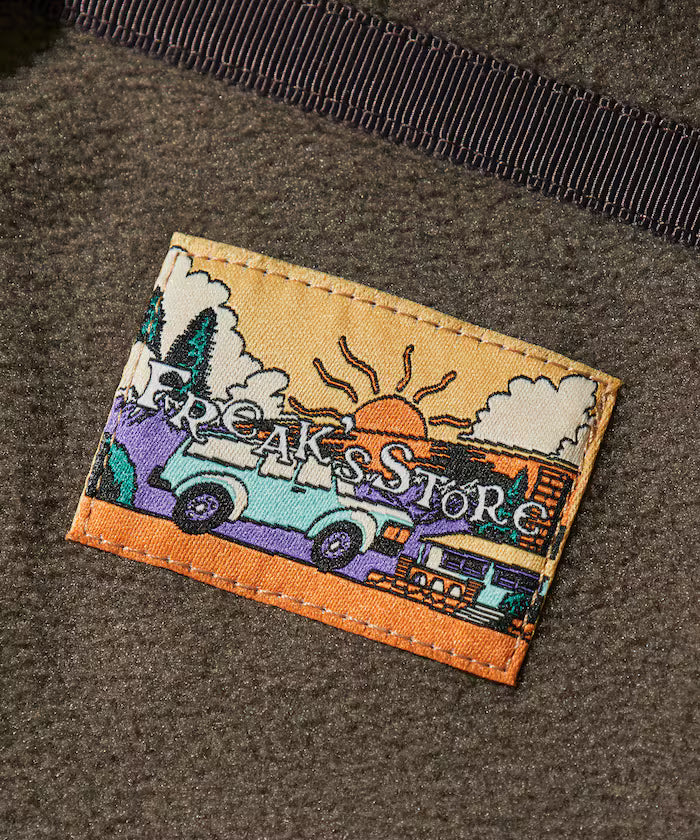 Big Silhouette One Point Logo Fleece Snap Button Spindle Pullover