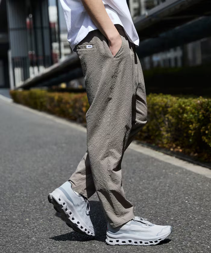 AiRide/Air Ride Slim Tapered Silhouette Sheer Seersucker Packable Easy Pants/Quick-Dry/UV Cut [Limited Edition]