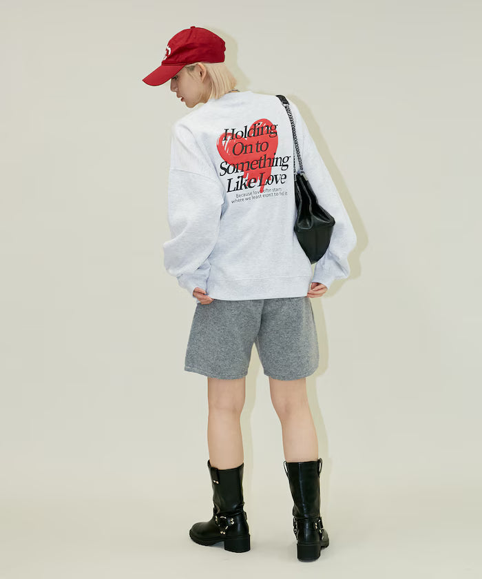 LOVE POP STUDIO HEART LOGO GRAPHIC SWEAT【Limited Edition】