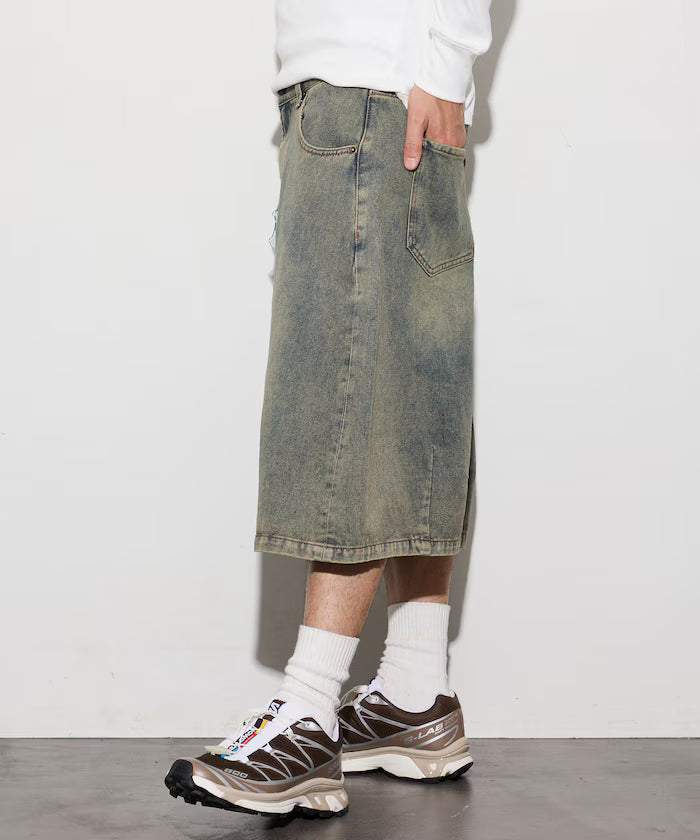 Wide Silhouette Vintage Processed Cropped Curve Denim Shorts