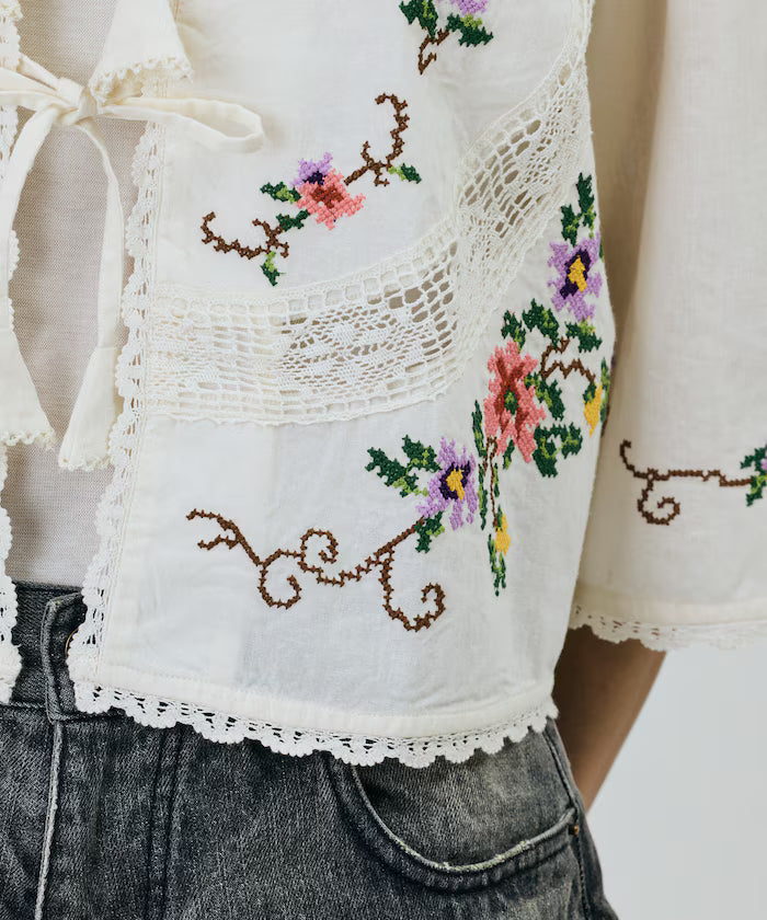 India Flower Cross Embroidery Lace Bolero