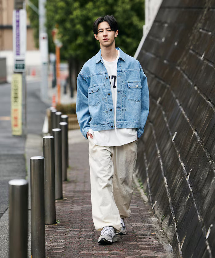 Short-Length Relaxed Denim Trucker Jacket