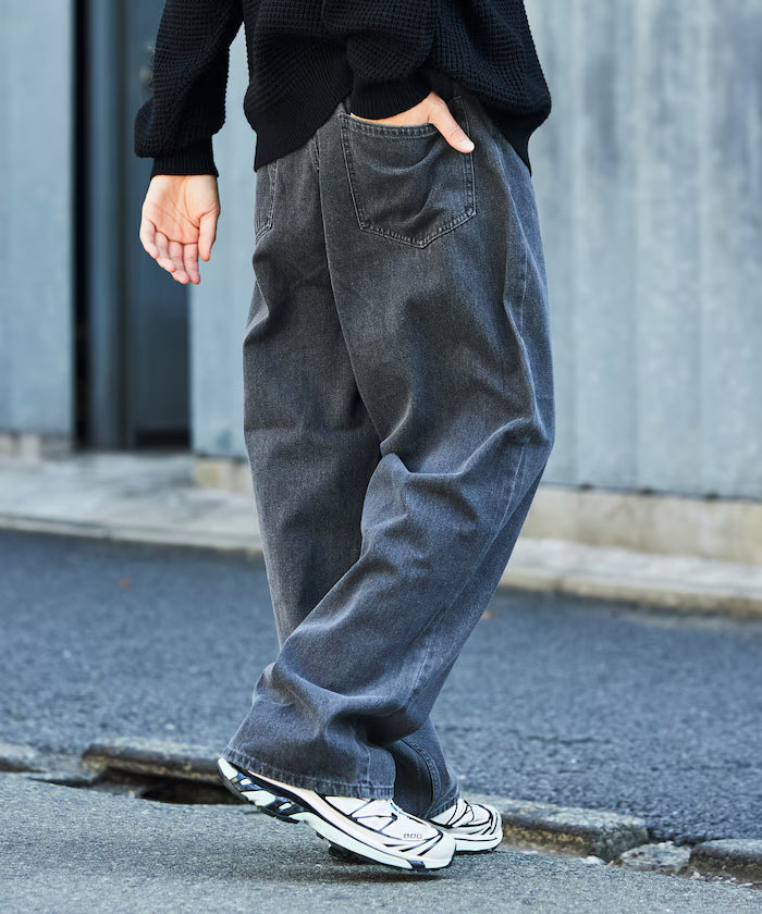 Wide Straight Denim Pants [Limited Edition]