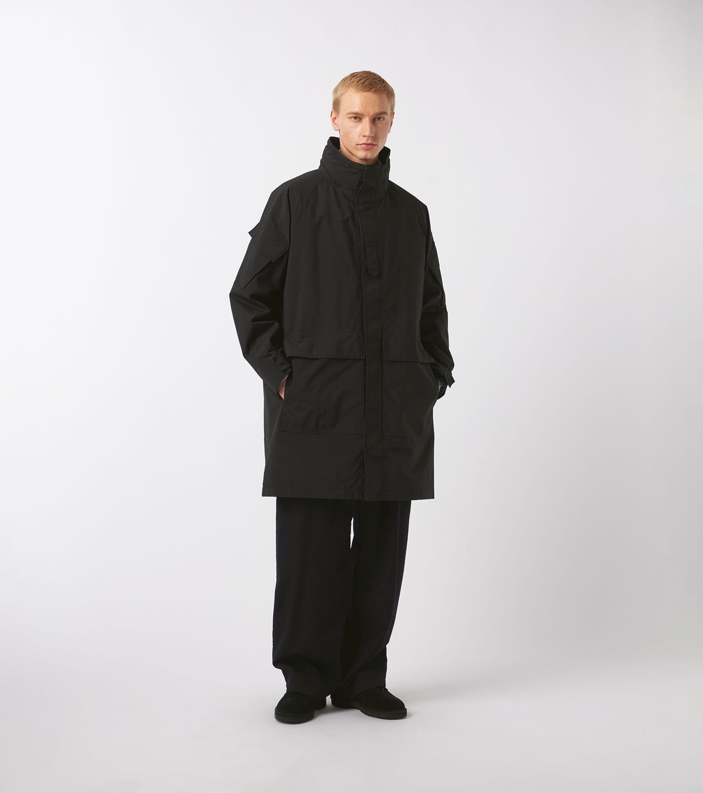 2L NYLON GORE-TEX Cruiser Coat