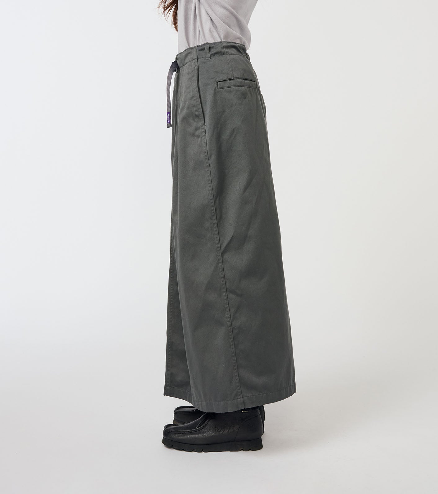 Chino Tuck Field Skirt
