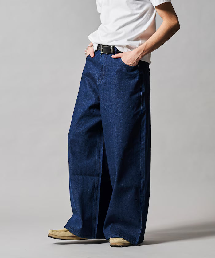Wide Flare Silhouette Denim Pants [Limited Edition]