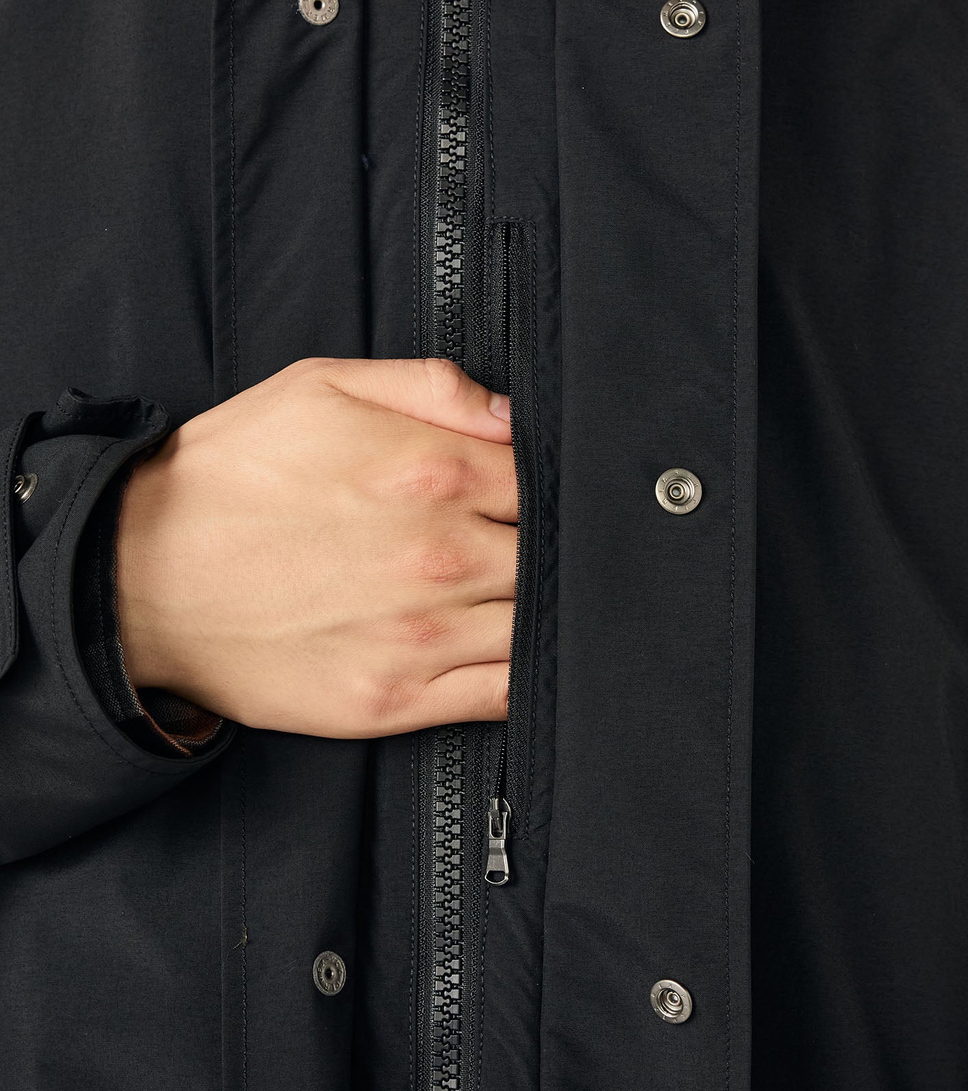 2L NYLON GORE-TEX Cruiser Coat