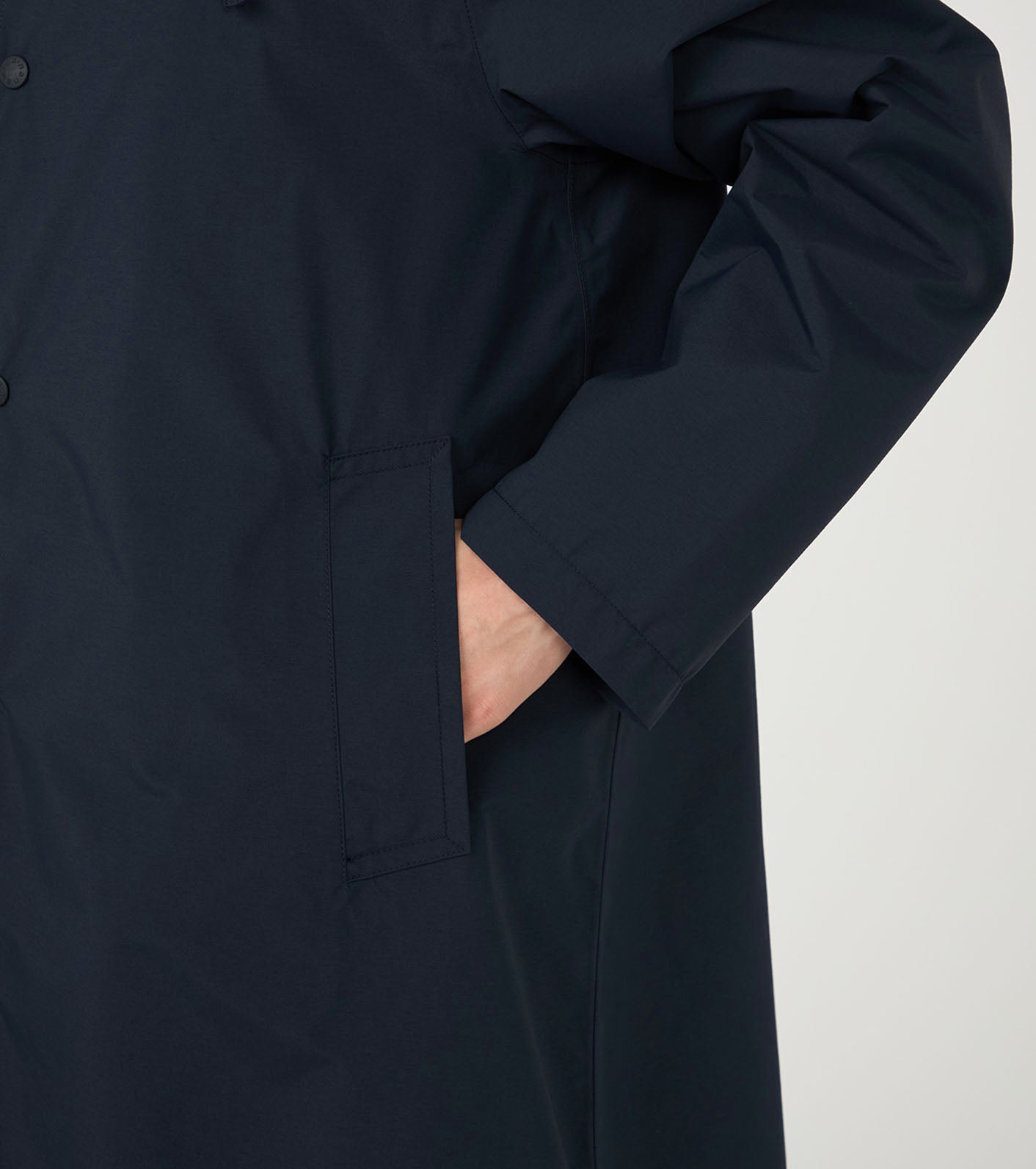 2L NYLON GORE-TEX Hooded Coat