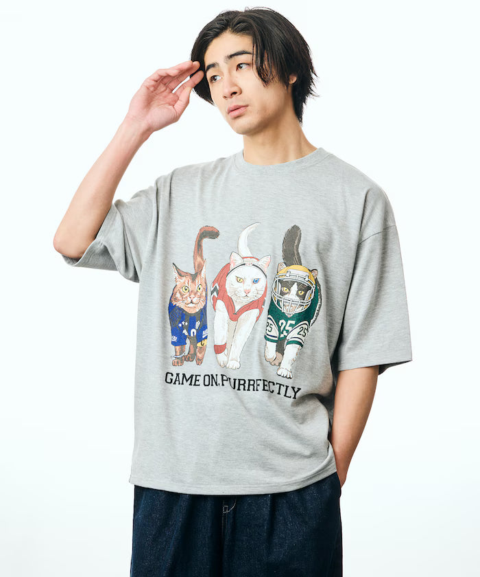 Limited Edition Big Silhouette Back Print T-Shirt THREE CATS