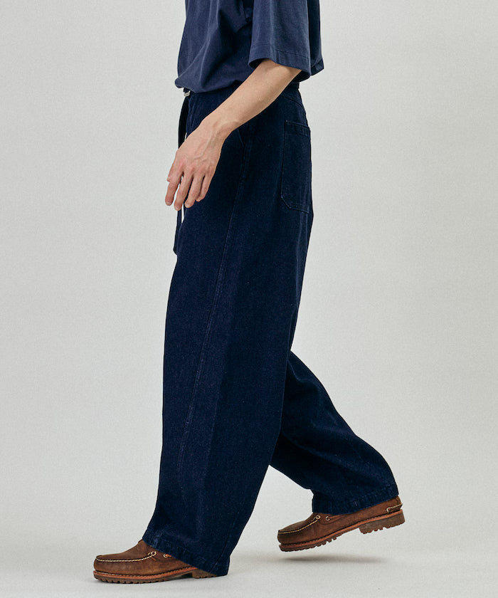 BELTED WIDE DENIM