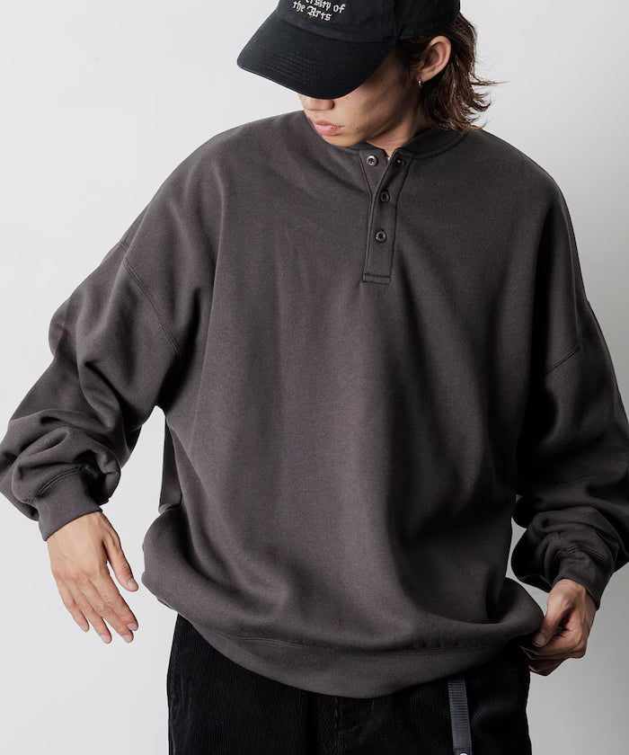 Big Silhouette Henley Neck Sweat Pullover [Limited Edition] - Charcoal Gray