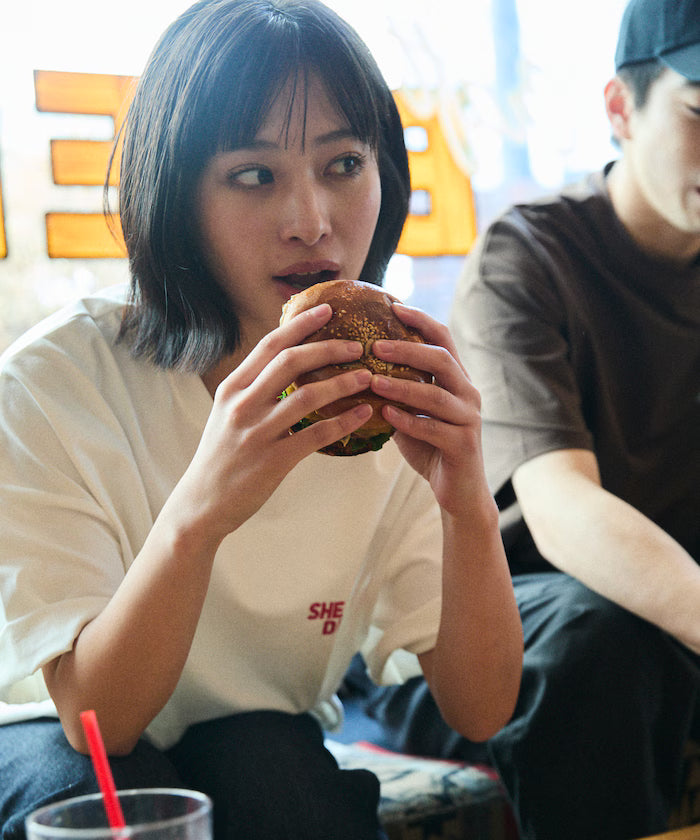 Limited Release SHE WOLF DINER × FREAK'S STORE Shewolf Diner Exclusive Big Silhouette Back Print T-Shirt Antibacterial Odor Resistance Quick Dry