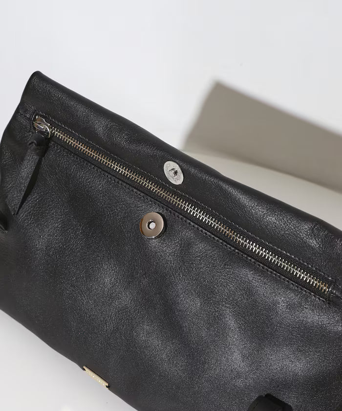 Leather Flap Shoulder Bag / Cowhide / Water-Repellent Leather