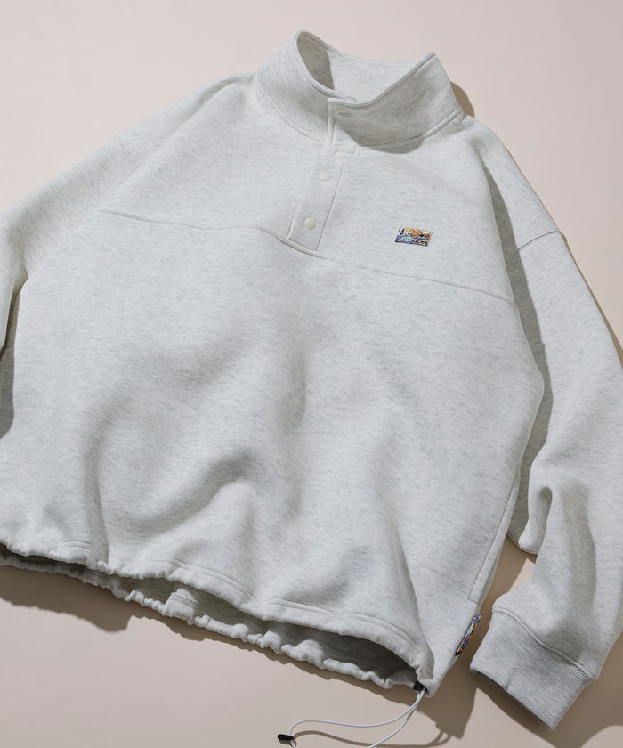 Big Silhouette Spindle Cardboard One Point Logo Snap Button Sweat