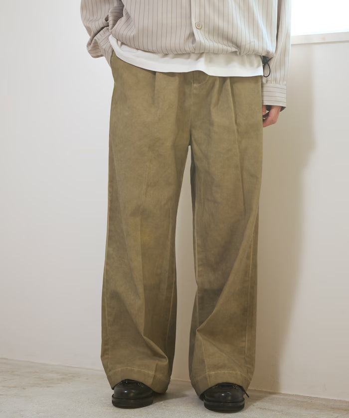 Fade processing cotton tuck wide pants