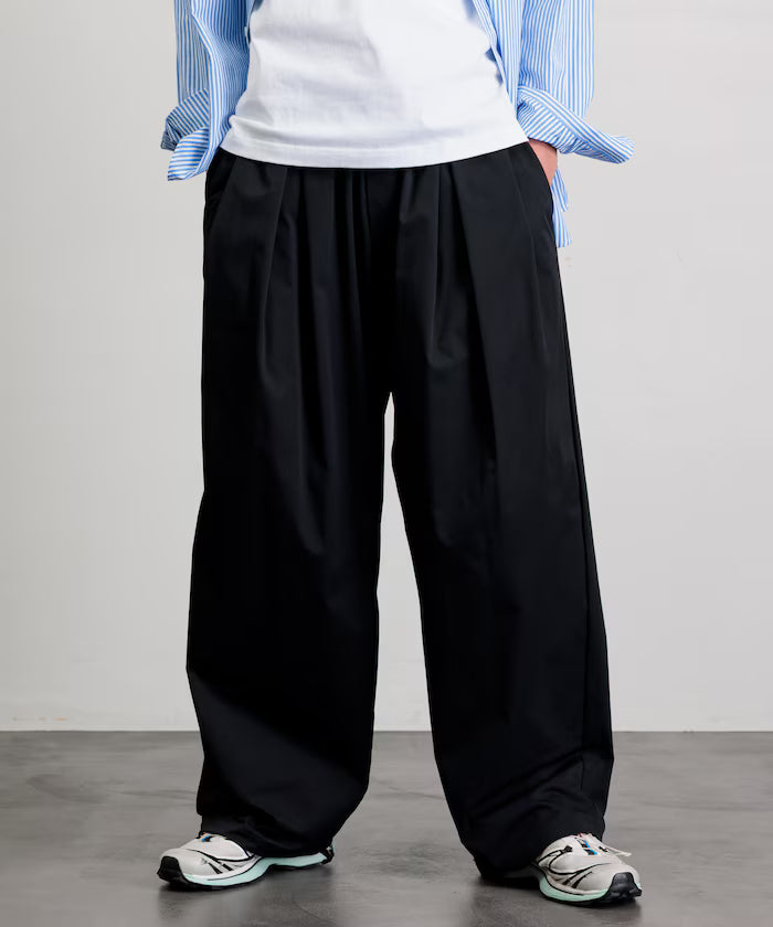 Wide Silhouette Poly chino Tuck Easy Pants 【Limited Release】