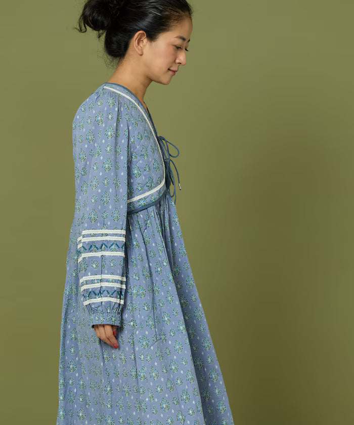 Bust Cut One-Piece with Chest Quilt and Ribbon