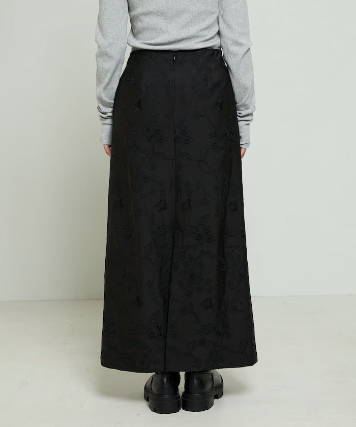 Flower Embroidery I-Line Easy Skirt
