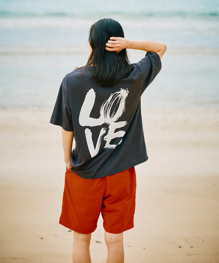 GREENROOM GALLERY × FREAK'S STORE / Green Room Gallery Exclusive BLACK LIST STUDIO Short Sleeve T-Shirt - Charcoal Gray