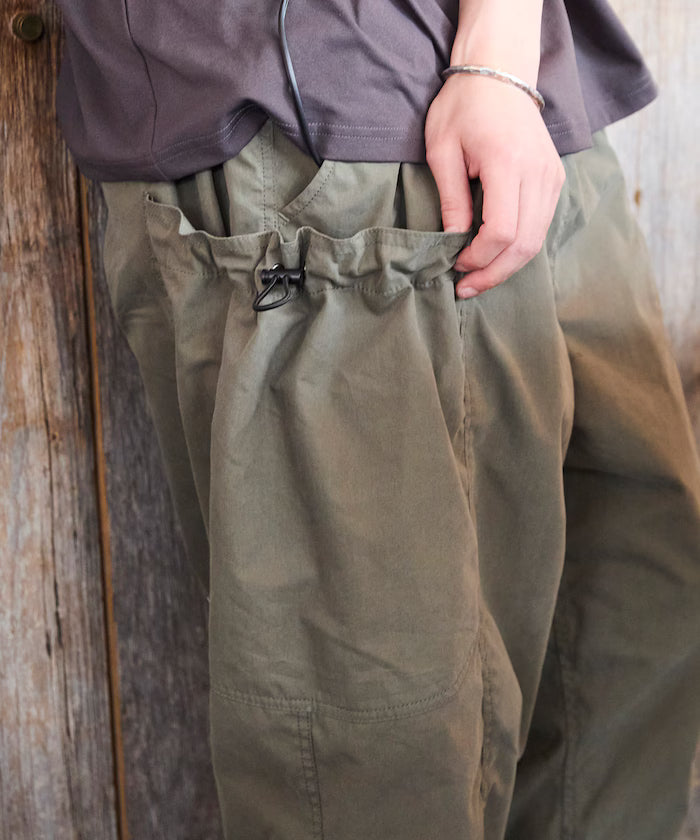 Wide Silhouette Barrel Leg Pocket Code Easy Cargo Pants [Limited Edition]