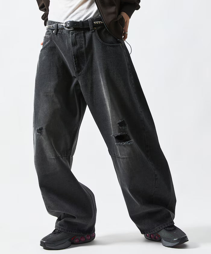 Wide Silhouette Curve Damaged Denim Pants