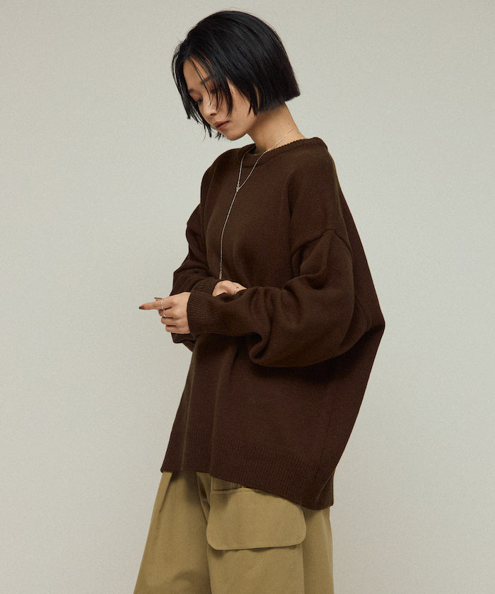 Sweat-like Lettered Knit / Jacquard Knit