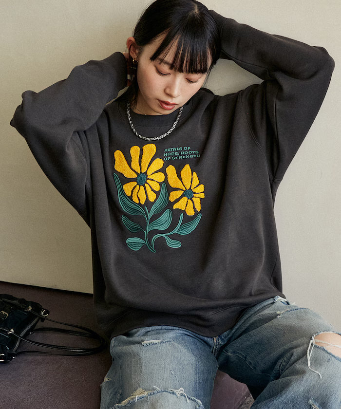 Daisy Embroidered Crew Sweat Limited Edition