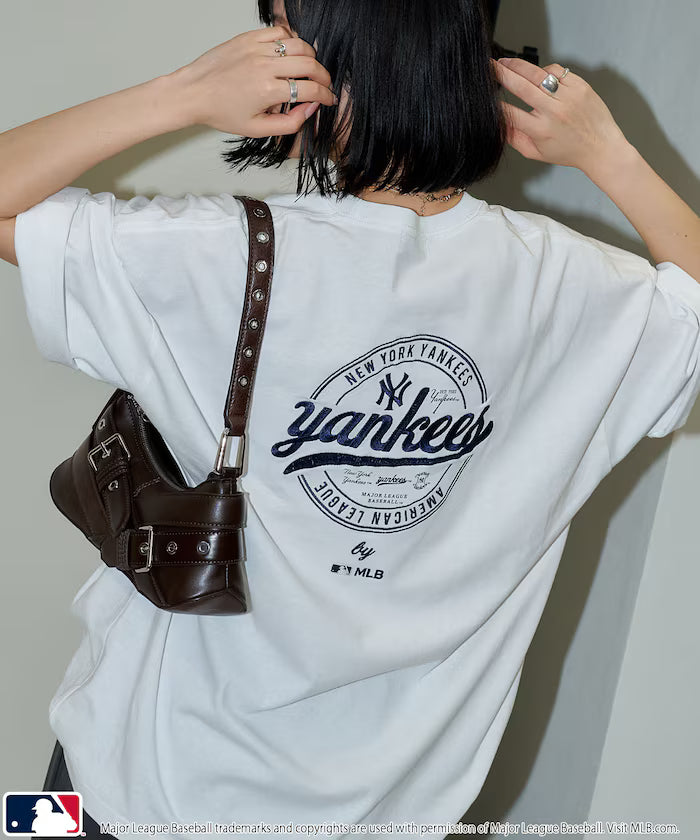 Limited Edition MLB Circle Logo Graphic T-Shirt - White