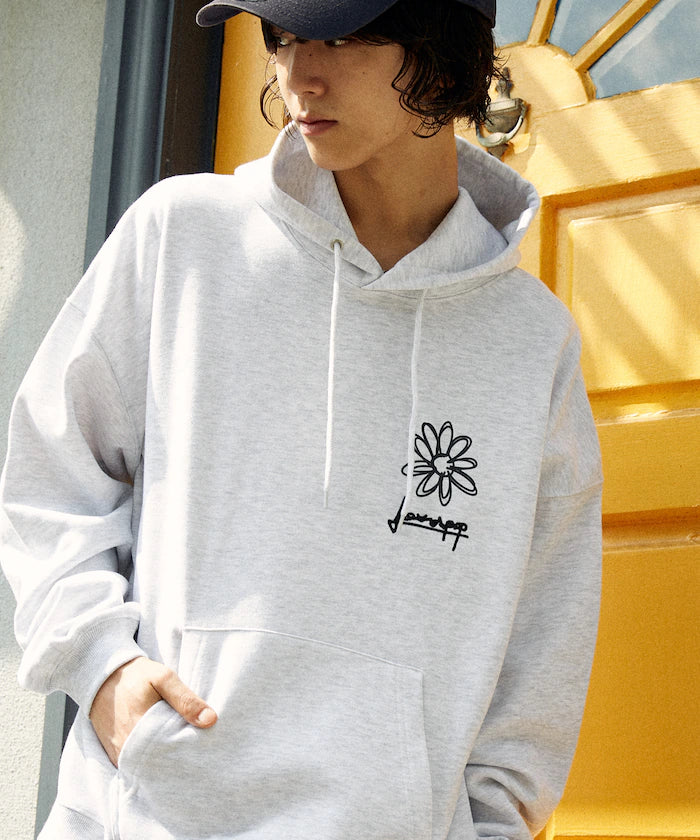 LOVE POP STUDIO FLOWER GRAPHIC HOODIE【Limited Edition】