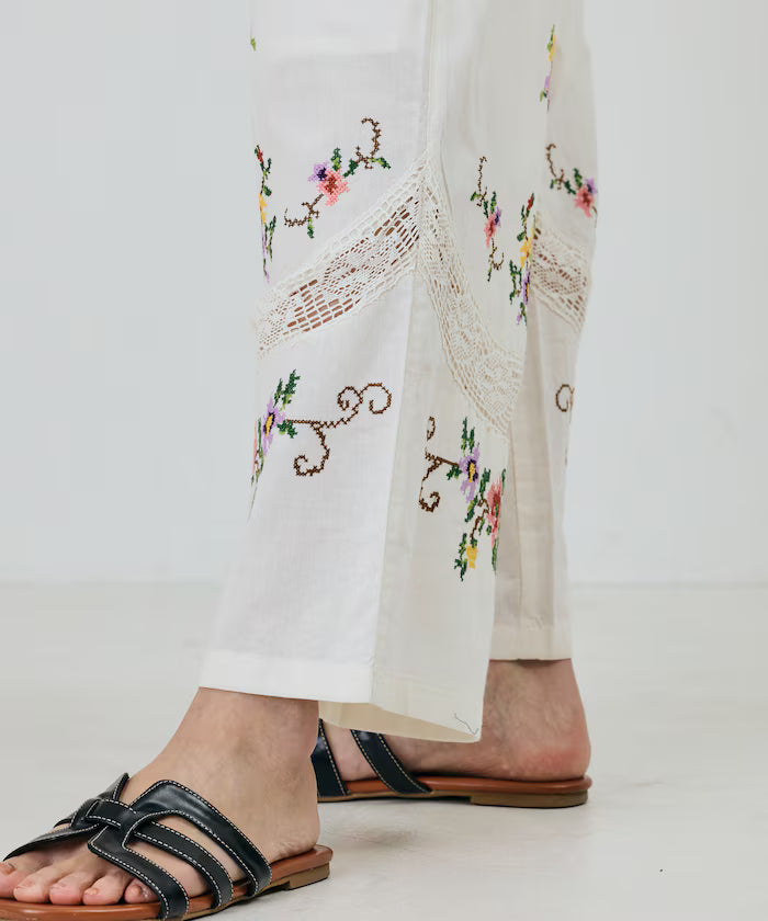 India Flower Cross Embroidery Lace Pants