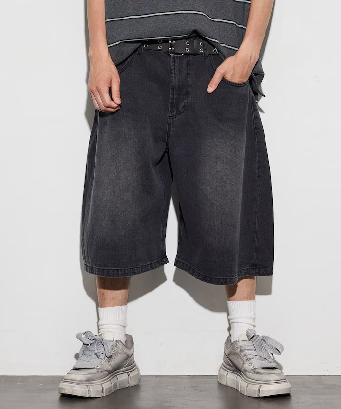 Wide Silhouette Vintage Processed Cropped Curve Denim Shorts