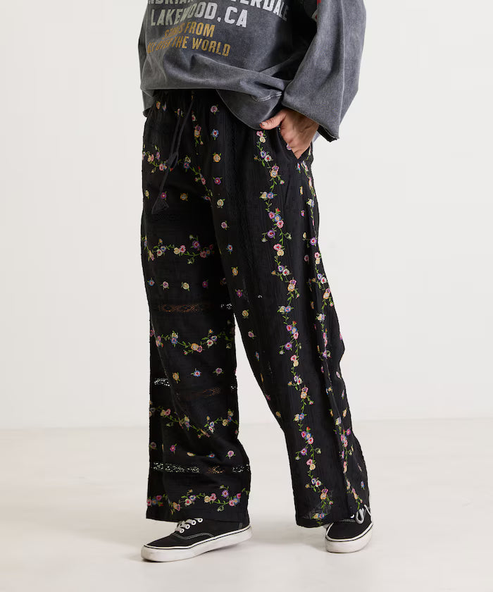 Dobby Floral Embroidery x Lace Pants