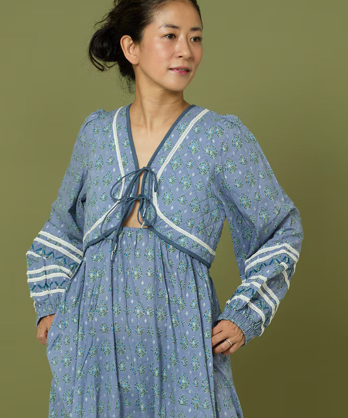 Bust Cut One-Piece with Chest Quilt and Ribbon
