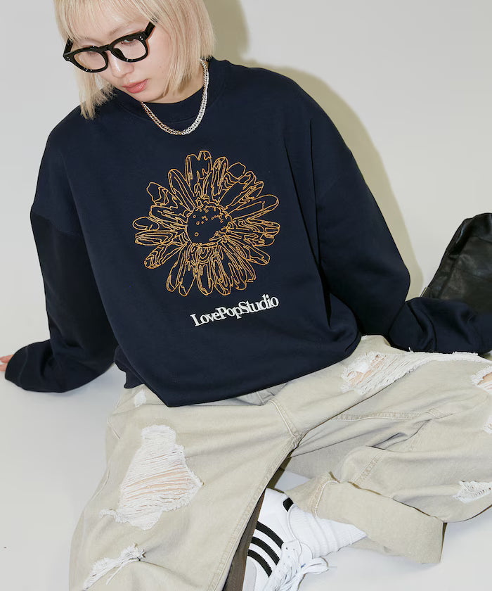 LOVE POP STUDIO FLOWER EMBROIDERY SWEAT【Limited Edition】