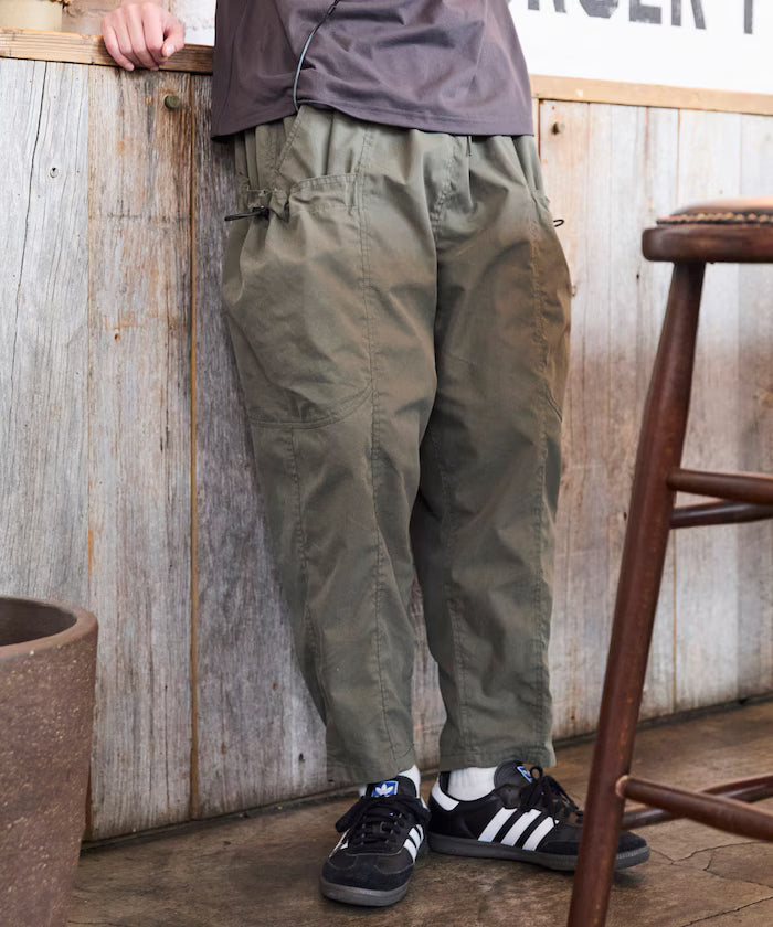Wide Silhouette Barrel Leg Pocket Code Easy Cargo Pants [Limited Edition]