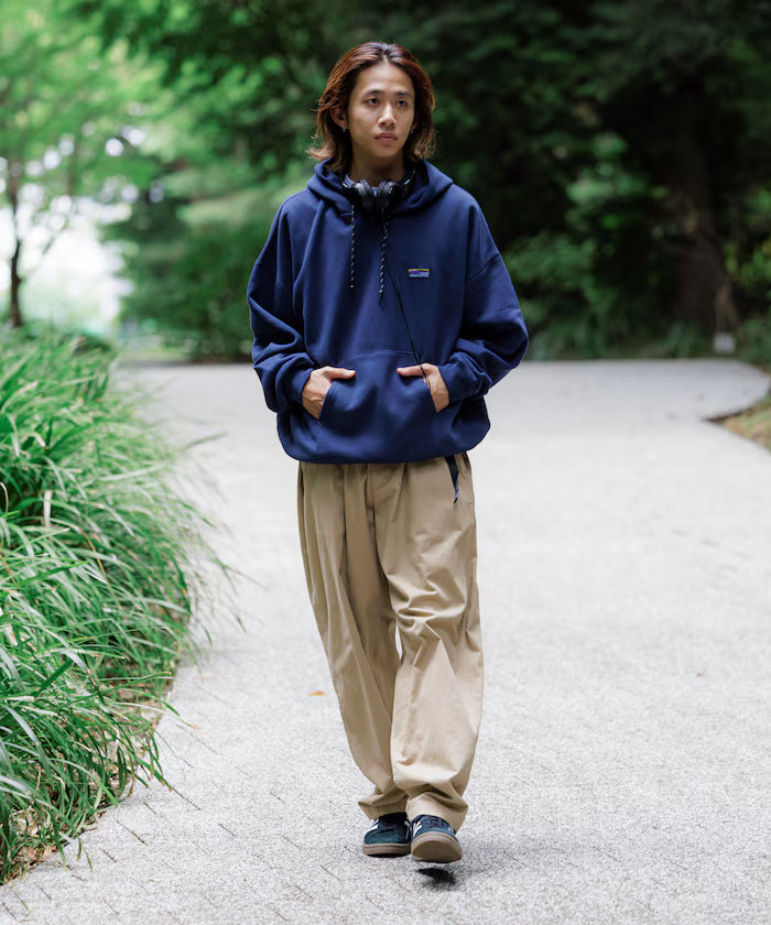 Big silhouette one-point logo pullover hoodie/hem cord/back brushed 【limited edition】