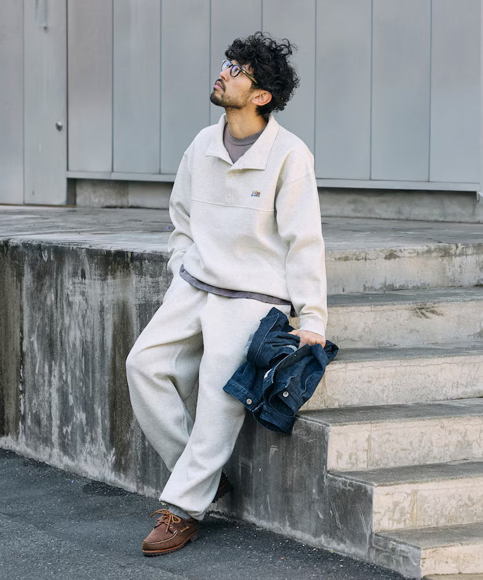 Big Silhouette Cardboard One Point Logo Spindle Sweat Pants