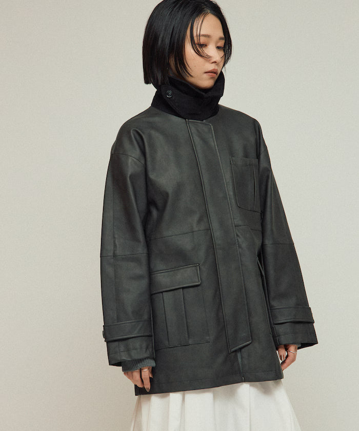 Oversized Crush Leatherette Jacket / Collar Corduroy