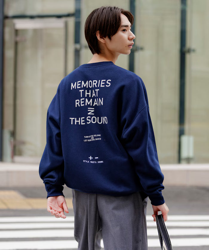 Big silhouette one-point embroidery back print hem code crew neck sweatshirt 【limited edition】