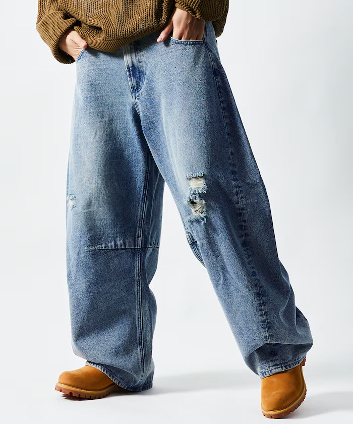 Wide Silhouette Curve Damaged Denim Pants