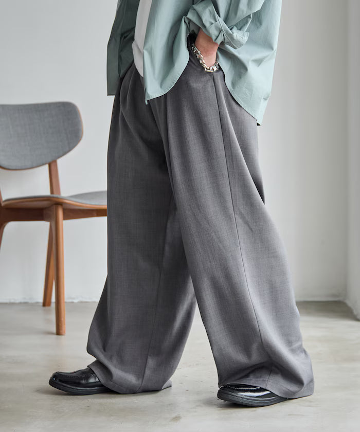 Tuck Wide Slacks [Limited Edition]