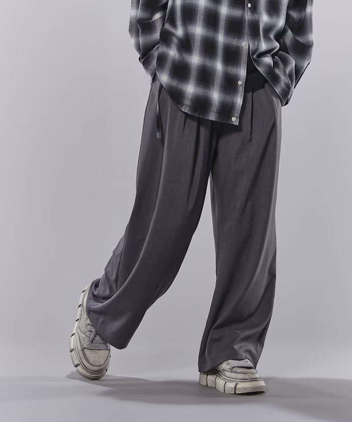 Tuck Wide Slacks [Limited Edition]