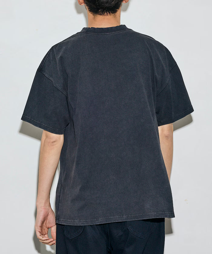 【EXCLUSIVE】 Amy Winehouse / Amy Winehouse Graphic Crew Neck T-Shirt