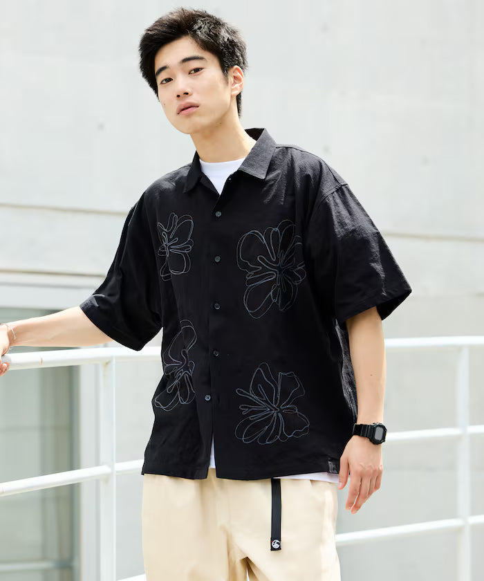 Relaxed Fit Flower Embroidered Short Sleeve Open Collar Shirt [Limited Edition]